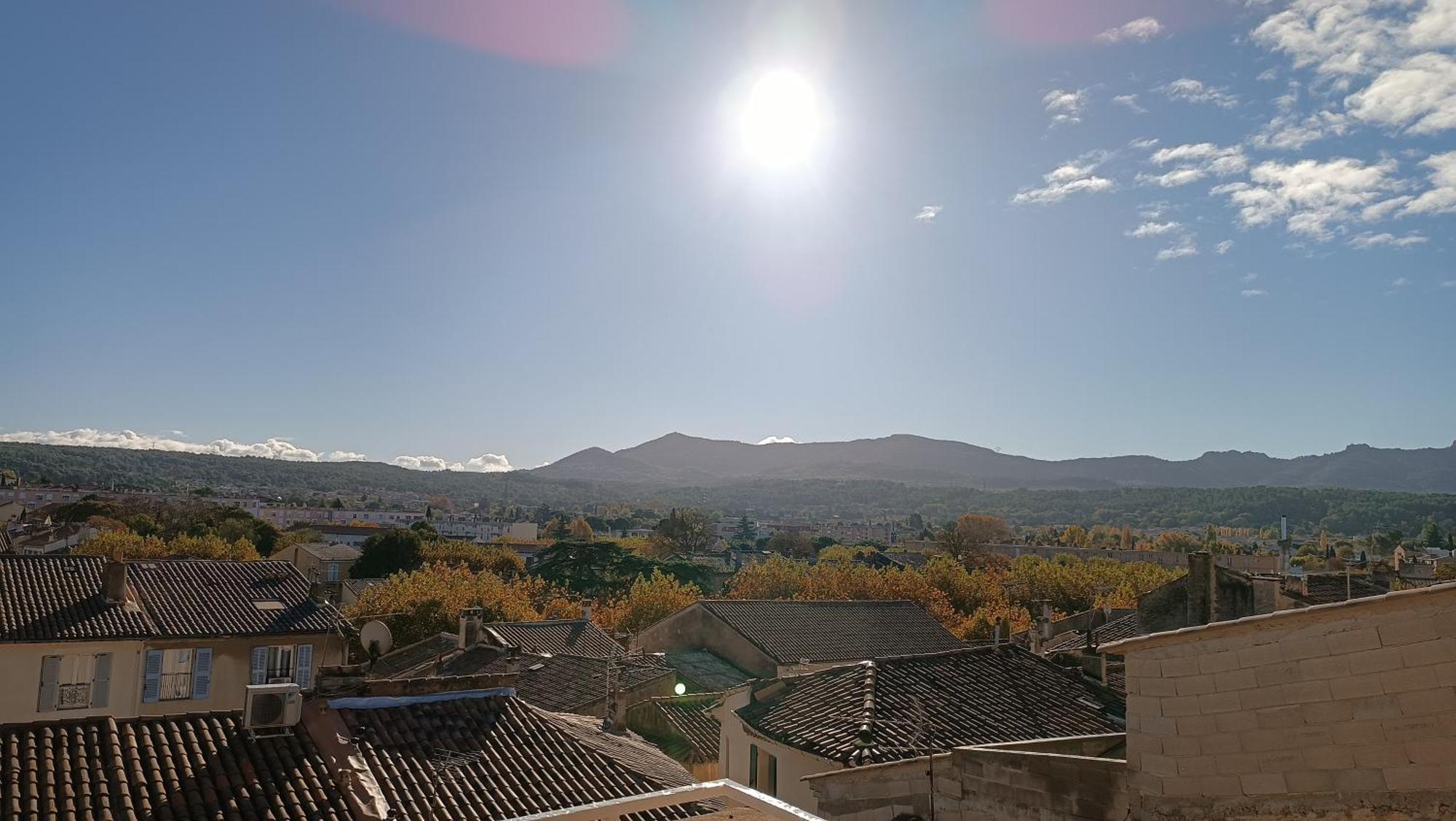 Mont Ventoux - Terrasse - Vue Degagee - Linge De Qualite - Fibre - Confort Gardanne Εξωτερικό φωτογραφία
